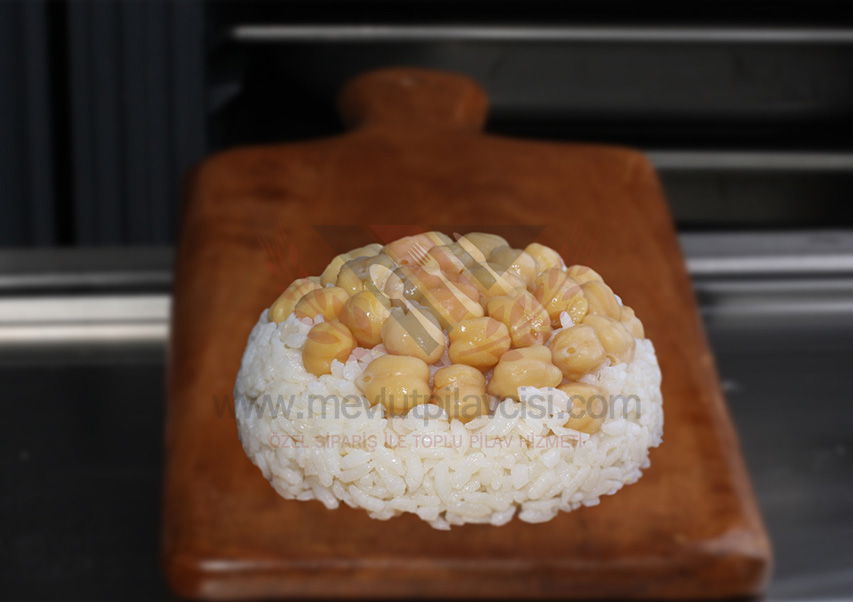 Nohutlu Tereyağlı Pirinç Pilavı